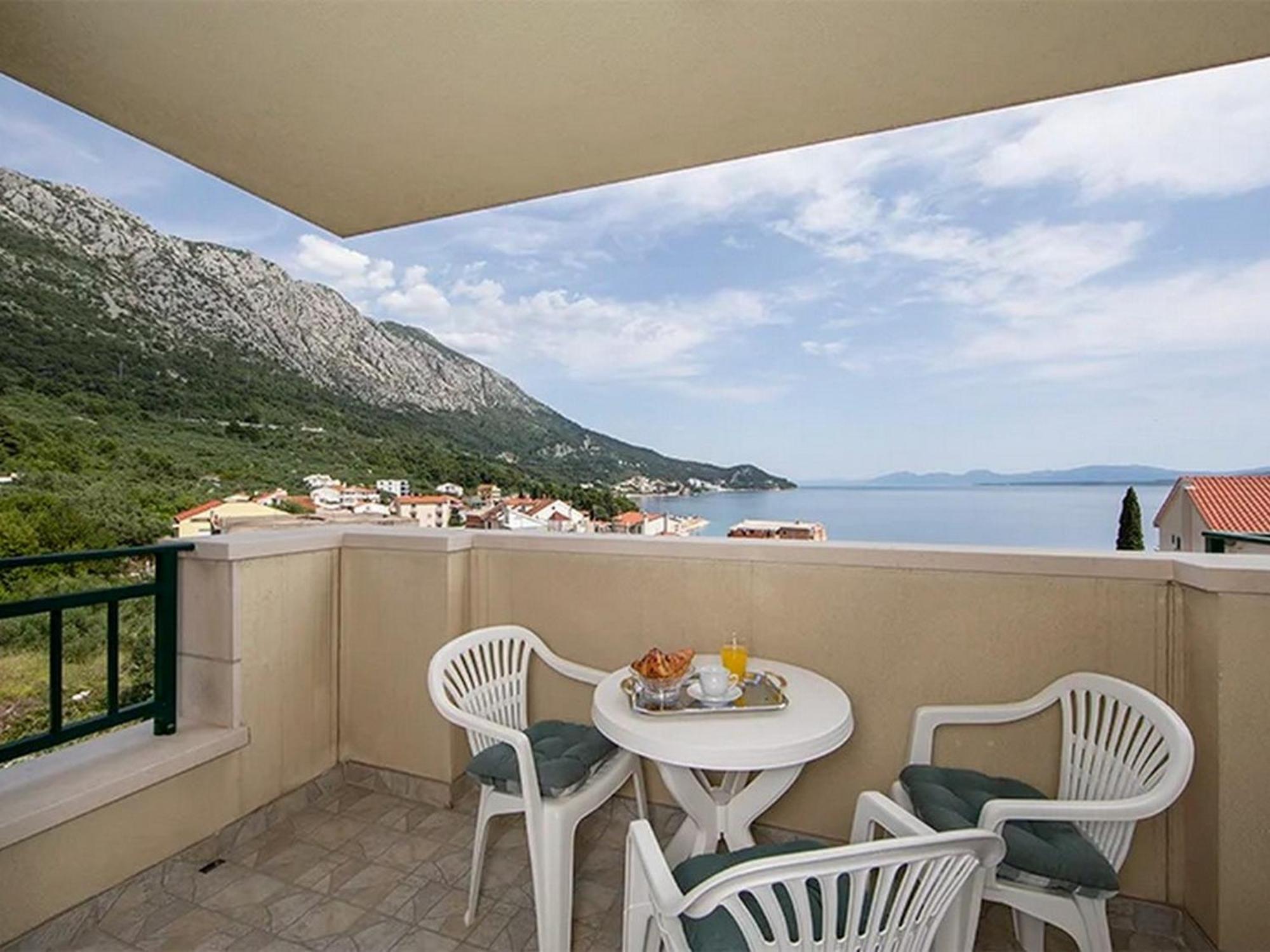 Apartments By The Sea Igrane, Makarska - 17292 Exterior foto