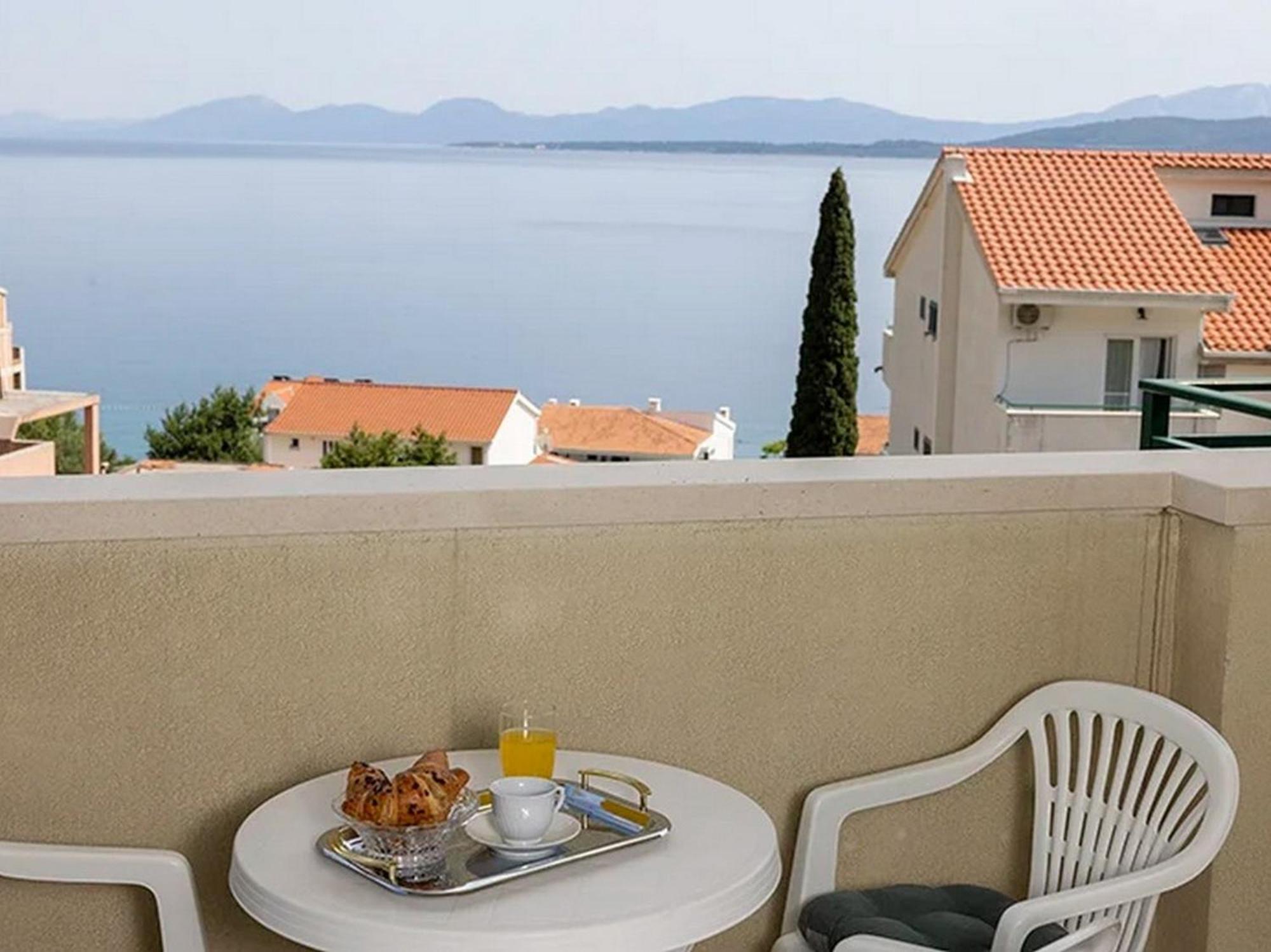 Apartments By The Sea Igrane, Makarska - 17292 Exterior foto