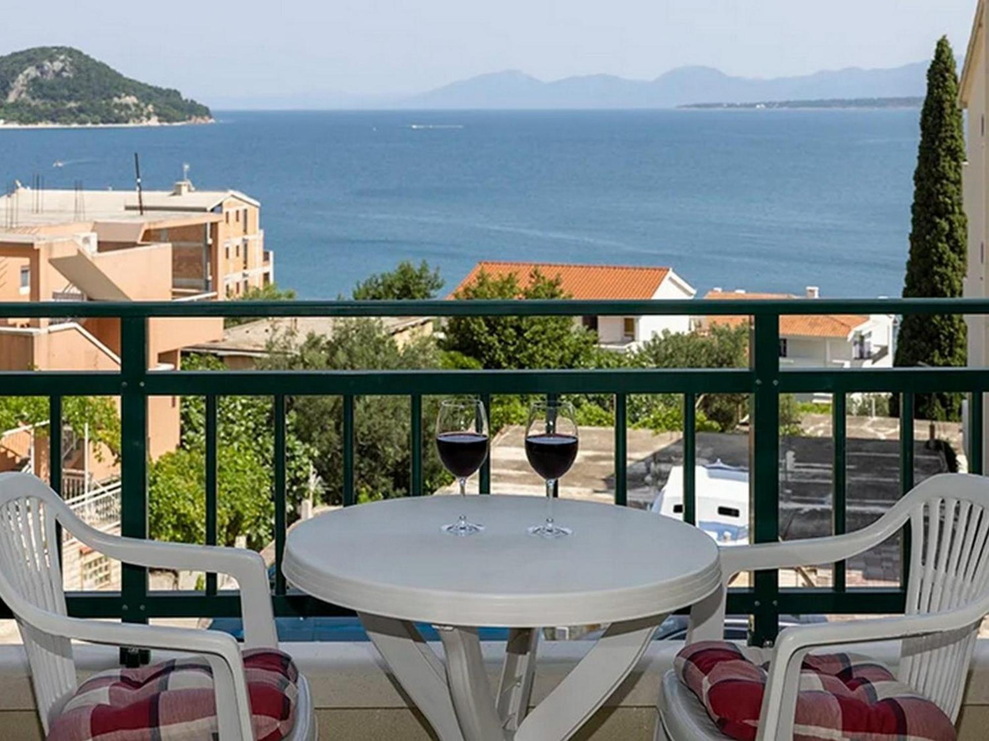Apartments By The Sea Igrane, Makarska - 17292 Exterior foto