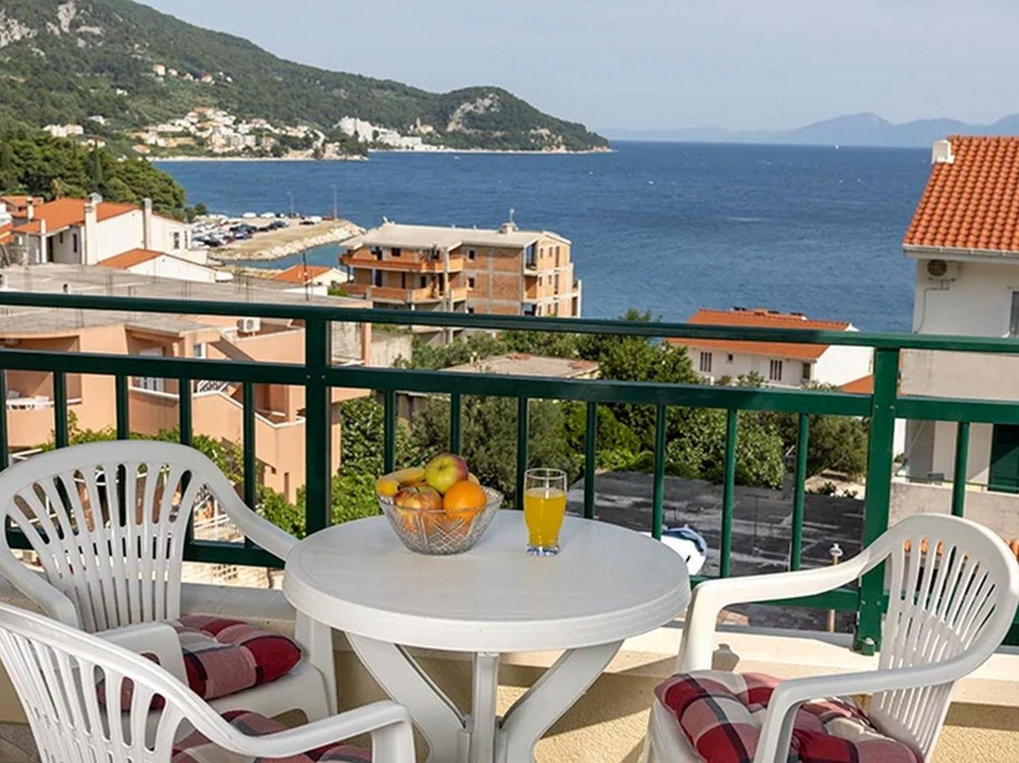 Apartments By The Sea Igrane, Makarska - 17292 Exterior foto