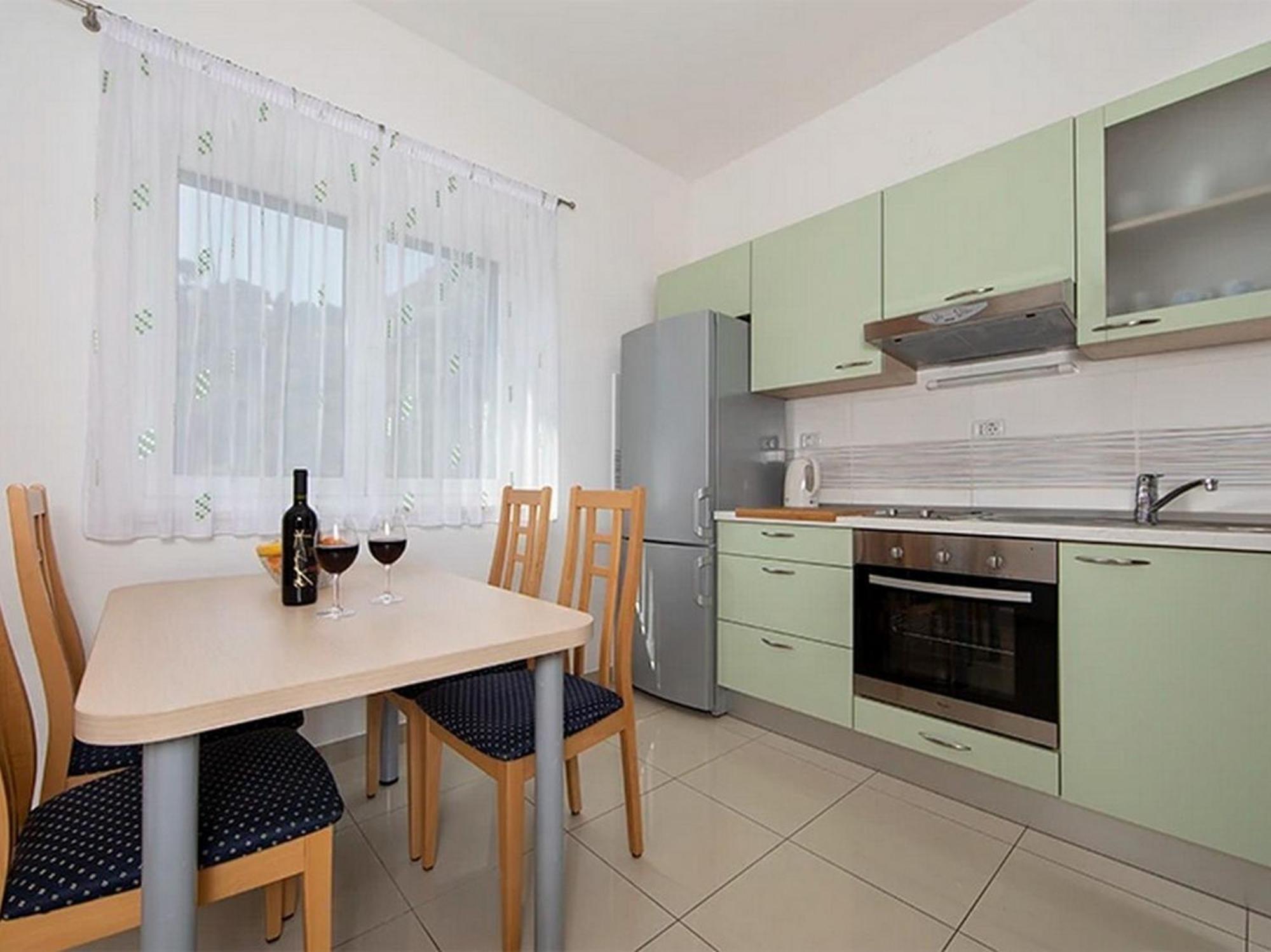 Apartments By The Sea Igrane, Makarska - 17292 Exterior foto