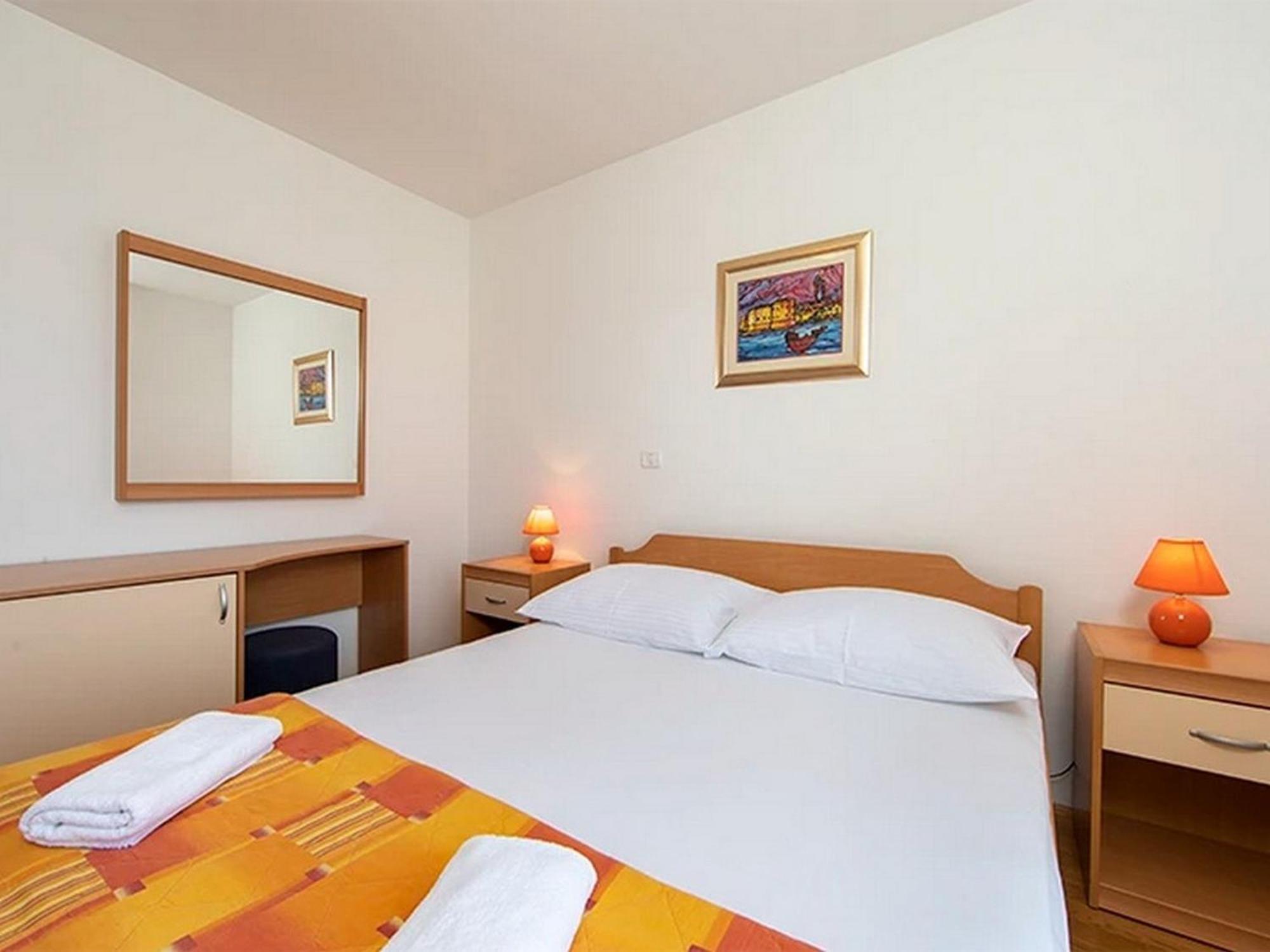 Apartments By The Sea Igrane, Makarska - 17292 Habitación foto